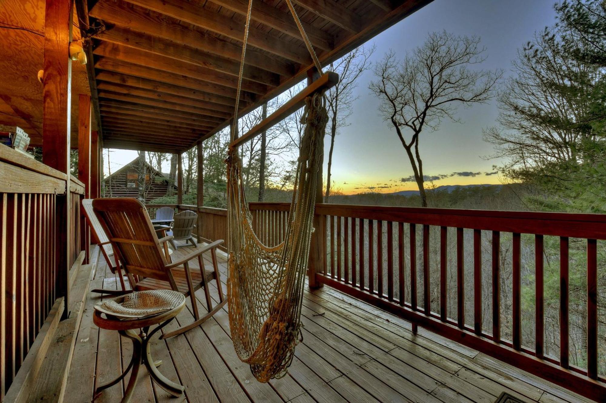 Villa Talking Leaves Hot Tub Firepit And Comfy King Beds Ellijay Exterior foto