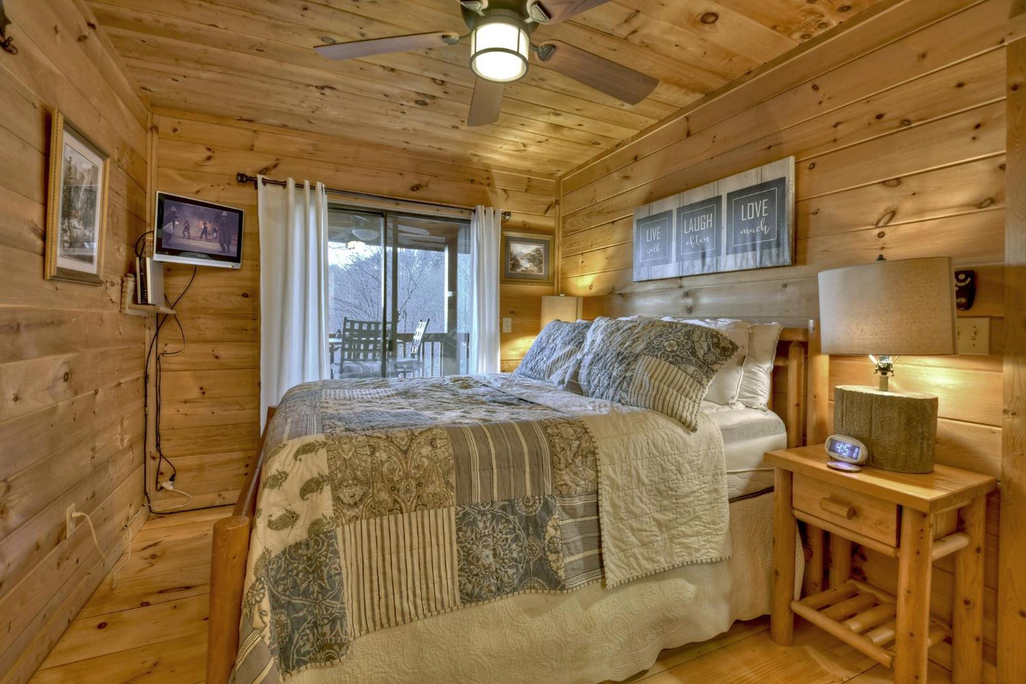 Villa Talking Leaves Hot Tub Firepit And Comfy King Beds Ellijay Exterior foto